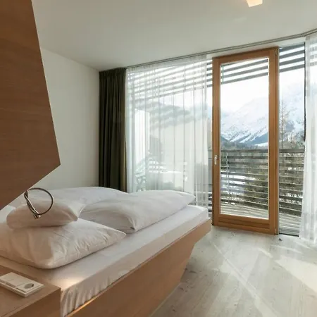 Aparthotel Koenigswarte Strata Sexten