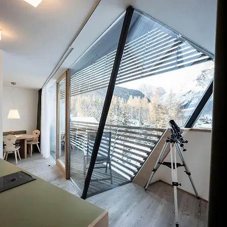 Aparthotel Koenigswarte Strata